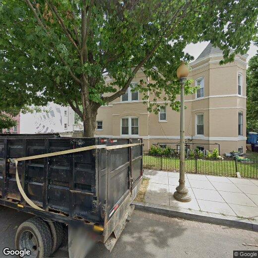 Primary Photo - 833 10th St NE
