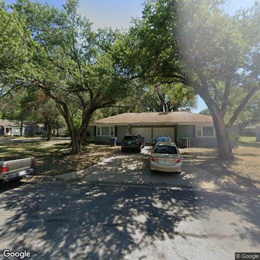 Primary Photo - $695 - 1 bed 1 bath - Duplex w/Garage