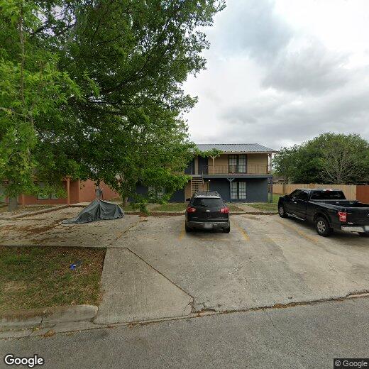 Foto principal - 755 Country Club Dr