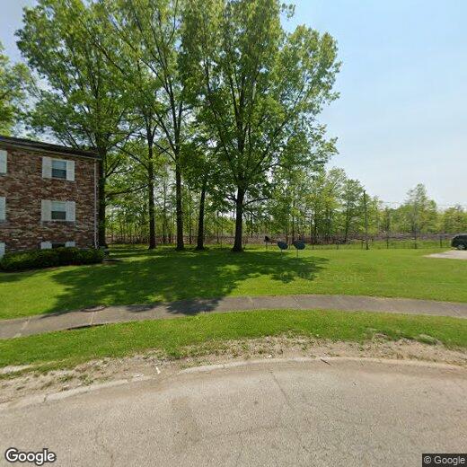 1525 Stewart Cir NW Unit 4, Warren, OH 44485 Room for Rent in Warren