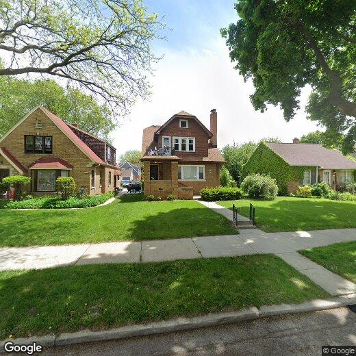 5733 W Philip Pl Unit Lower, Milwaukee, WI 53216 Room for Rent in