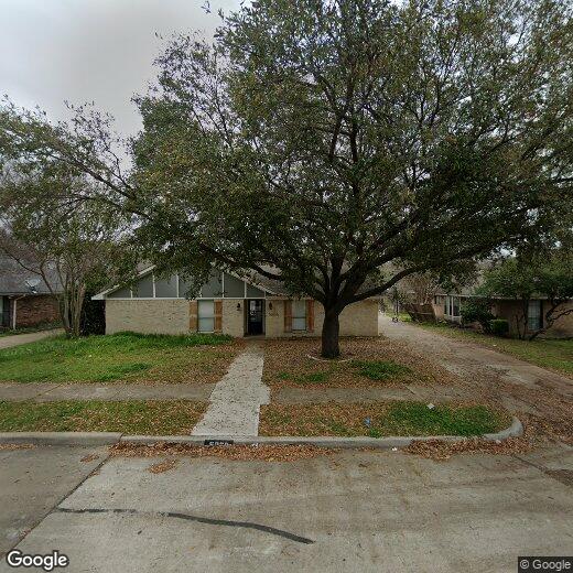Foto principal - 5008 Edgewater Dr
