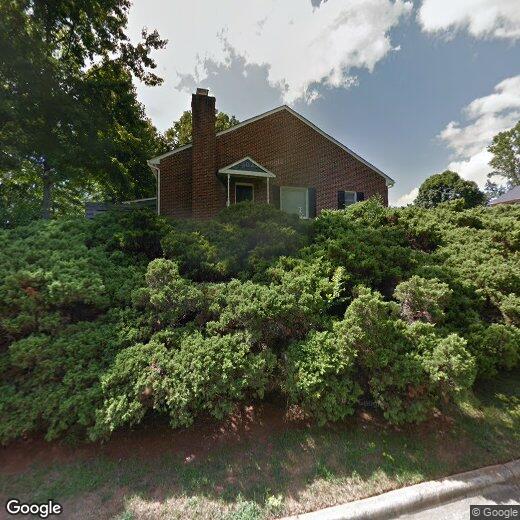Primary Photo - Charming 2-Bedroom Home Near Holiday Acres...