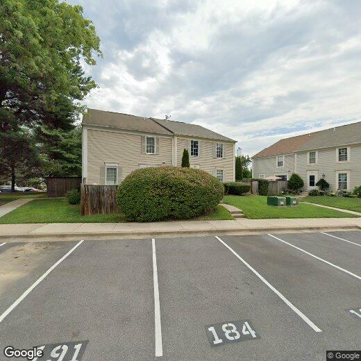 Primary Photo - 10 Valleyfield Ct