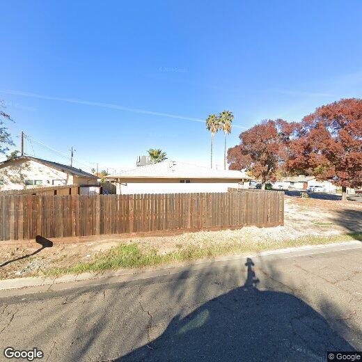 Primary Photo - 1977 Leslie Ave