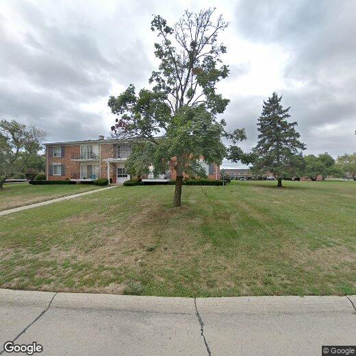 Primary Photo - 490 N Fox Hills Dr