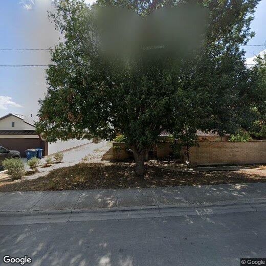 1117 Lois St, Kerrville, TX 78028 House for Rent in Kerrville, TX