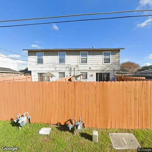 Primary Photo - 713 Royal Crest Dr