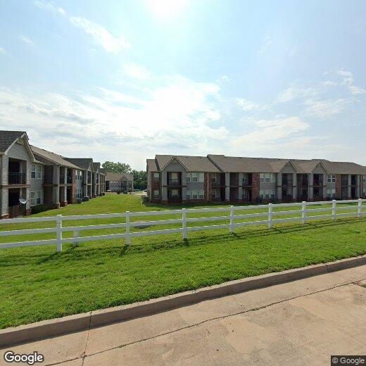 2729 Valley View Dr, Chickasha, OK 73018 Townhouse for Rent in