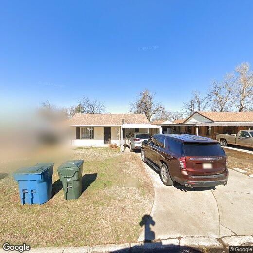 Primary Photo - 315 E Harmon Dr