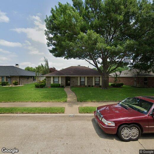 Primary Photo - 804 Sandy Creek Dr