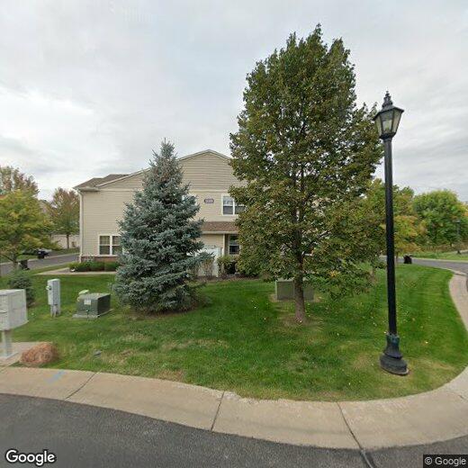 Foto principal - 15588 Emerald Dr N