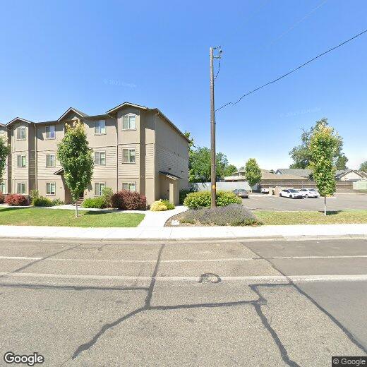 Foto principal - Two Bedroom, One and a Half Bathroom Unit