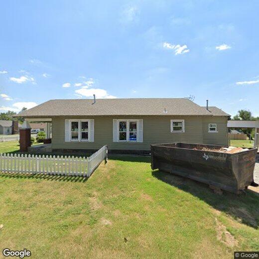 Primary Photo - 3 bed/1 bath home