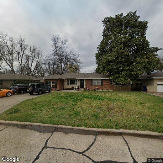 Primary Photo - 1205 Westlawn Dr