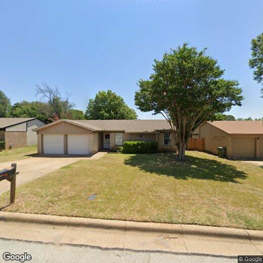 Charming 3 Bed, 2 Bath Home in Arlington, Apartment for Rent in