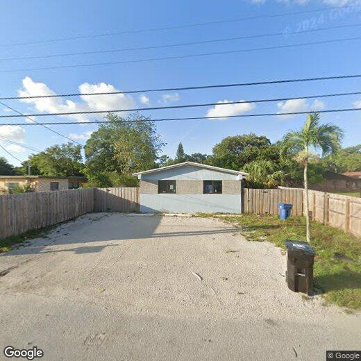 Primary Photo - 1810 NW 9th St