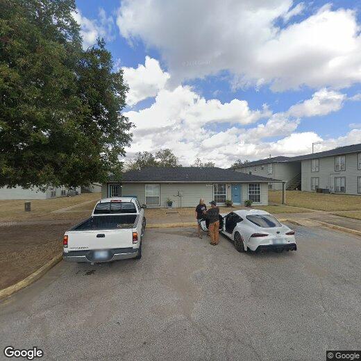 Primary Photo - 1307 E 1st St