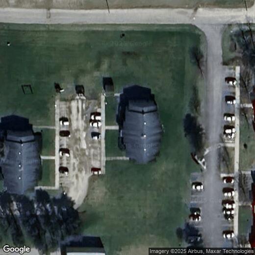 Primary Photo - 423 Balderson St