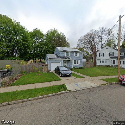 Foto principal - 32 Jerome Ave