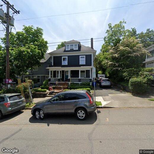 Primary Photo - 2364 NW Hoyt St