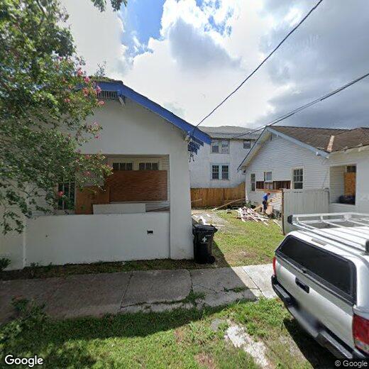 Primary Photo - 7026 S Claiborne Ave