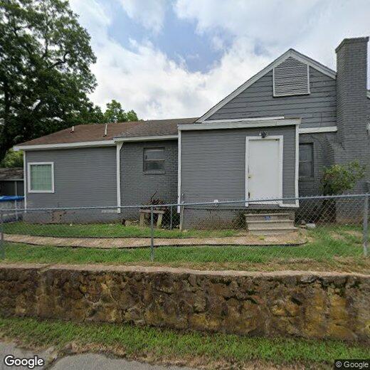 Primary Photo - 608 N Needmore St