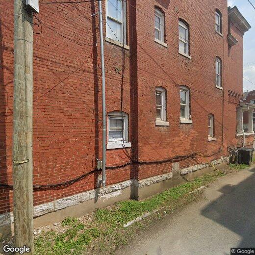 Foto principal - 215 W Hill St