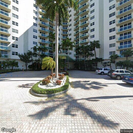 Primary Photo - 3001 S Ocean Dr