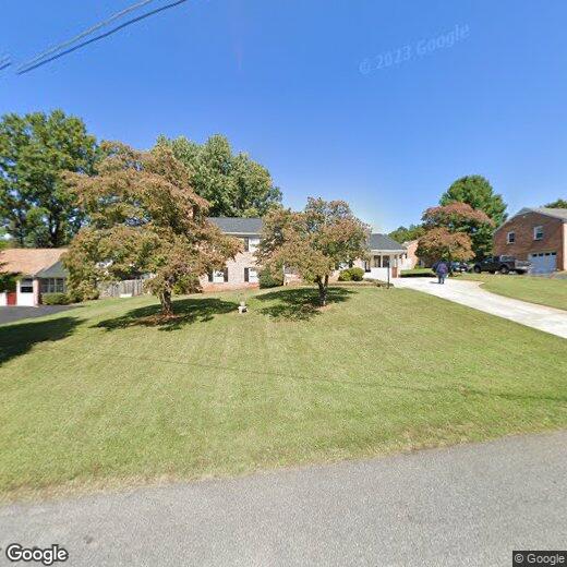Primary Photo - 303 Robin Drive