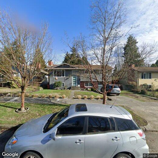 Foto principal - 9032 34th Ave SW