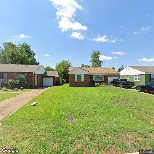Primary Photo - 1216 NE 42nd St