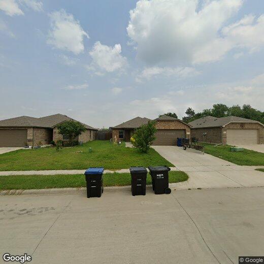 Foto principal - 6413 Graceland Dr