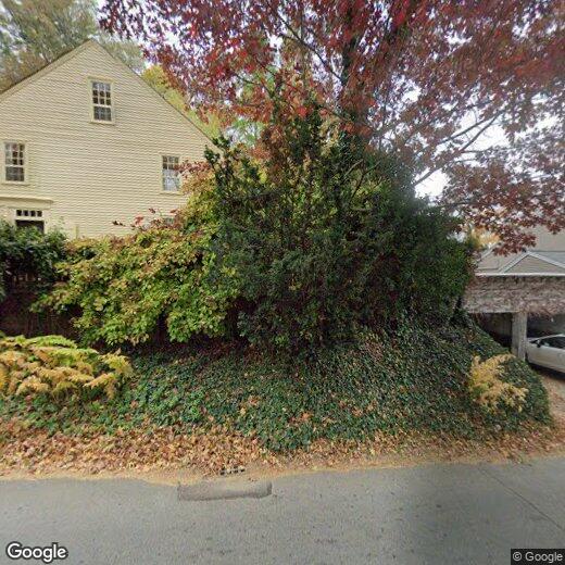 Primary Photo - 452 Main St