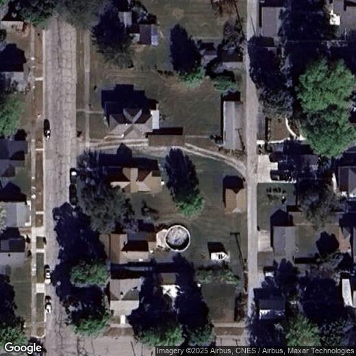Primary Photo - 313 S Illinois St