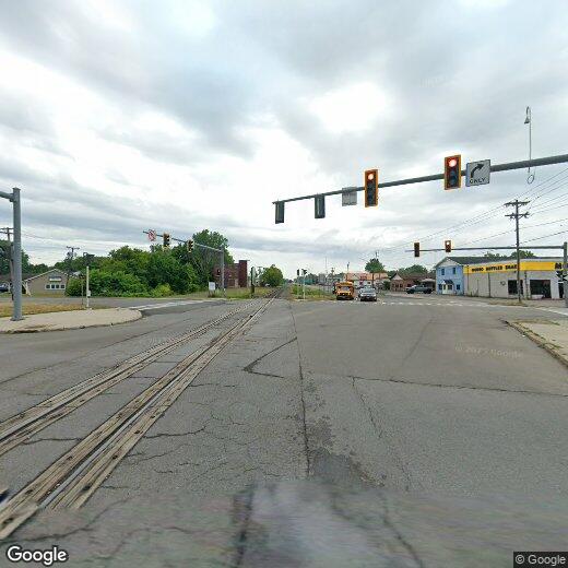 72 7th Ave Upper front