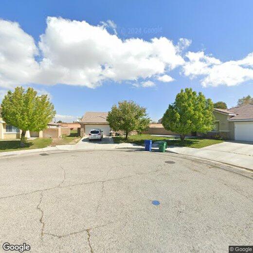 Primary Photo - 555 Koufax Dr