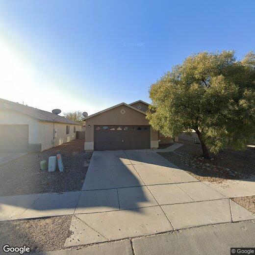 Primary Photo - Spacious 3-Bed Tucson Rental with Garage &...