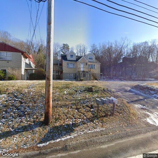 2582 Pitcairn Rd, Monroeville, PA 15146 Room for Rent in Monroeville