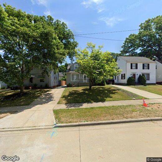 Primary Photo - 20160 Beachview Dr