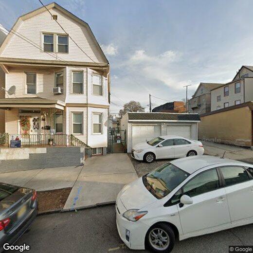 53 Woodland Ave, Kearny, NJ 07032 Room for Rent in Kearny, NJ