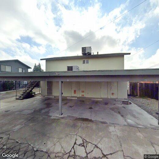 646 W Iris Ave Unit C, Visalia, CA 93277 Room for Rent in Visalia, CA