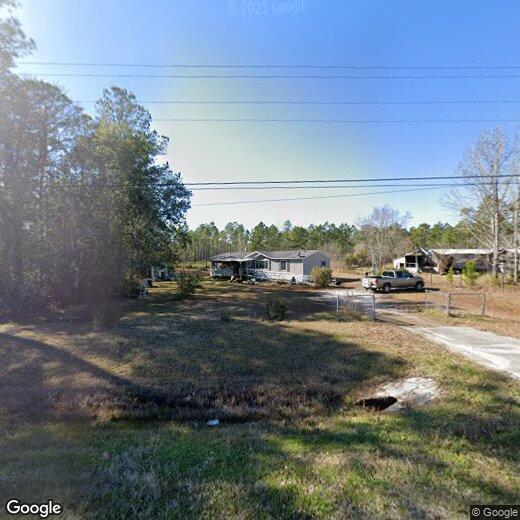 Foto principal - Beautifully renovated, spacious 3/2 on hug...