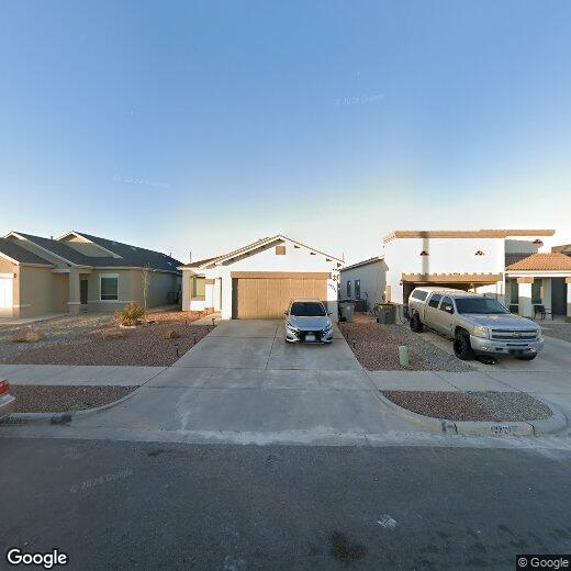 Primary Photo - 12721 Gloria Castillo St