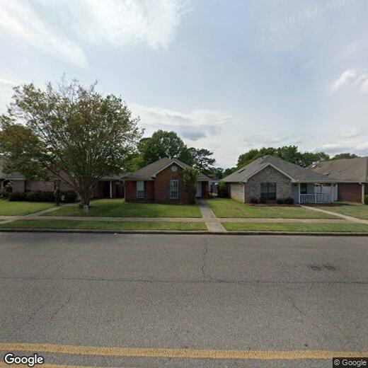 553 Sheila Blvd