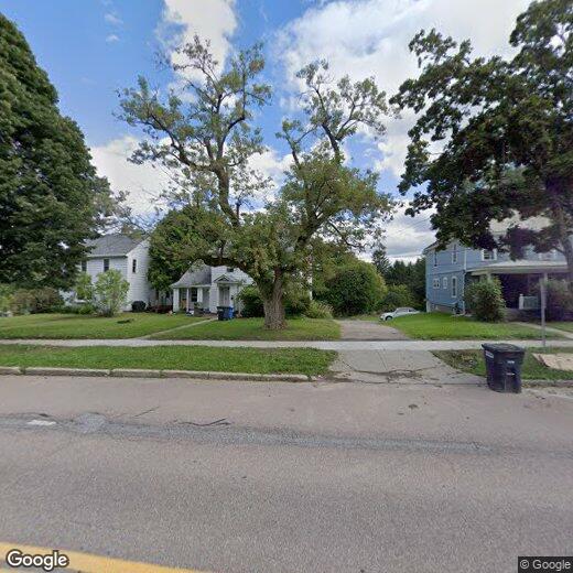 Primary Photo - 146 East Ave