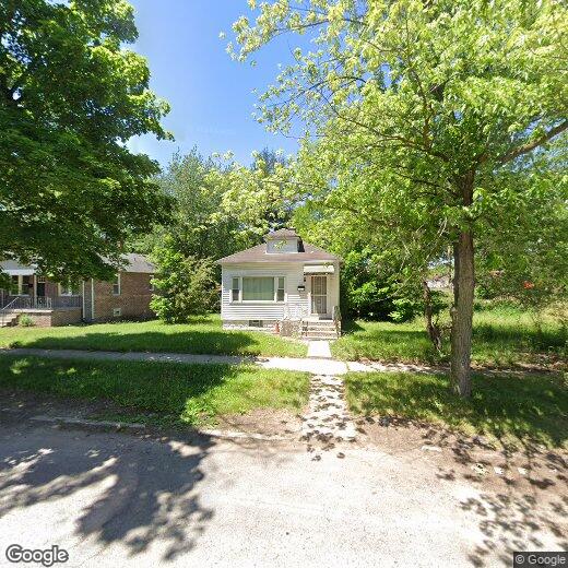 Foto principal - Stunning 4-Bedroom, 2 Bathroom Home