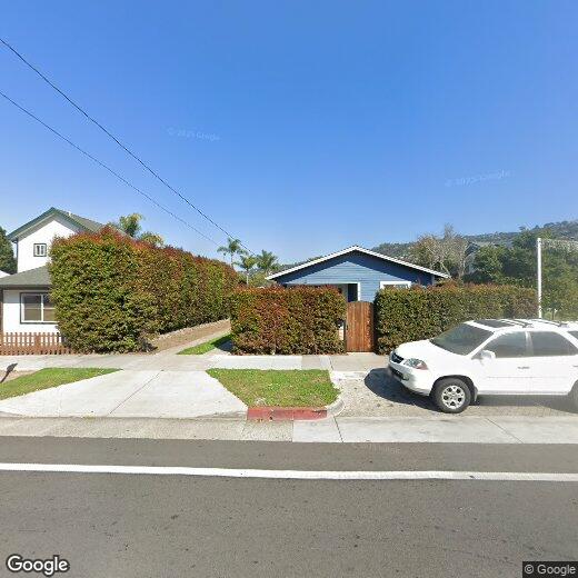 Primary Photo - 919 E Cota St