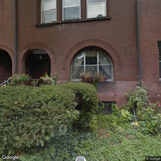 Primary Photo - 852 West Chalmers Place