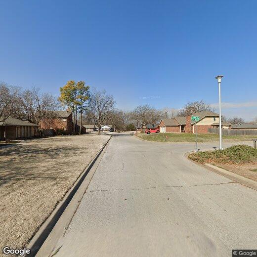 Primary Photo - 919 NE Turtle Creek Dr